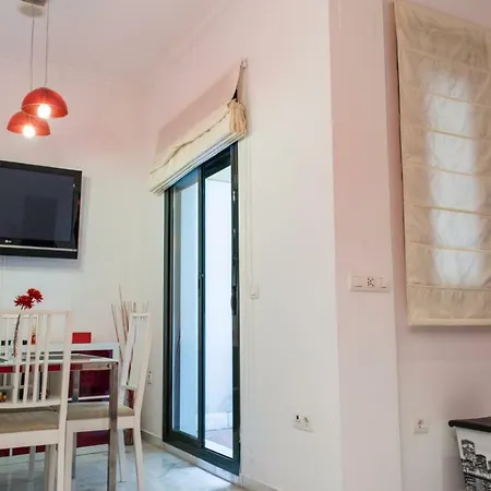 Apartment Rg Triana, Calle Castilla Con Patio